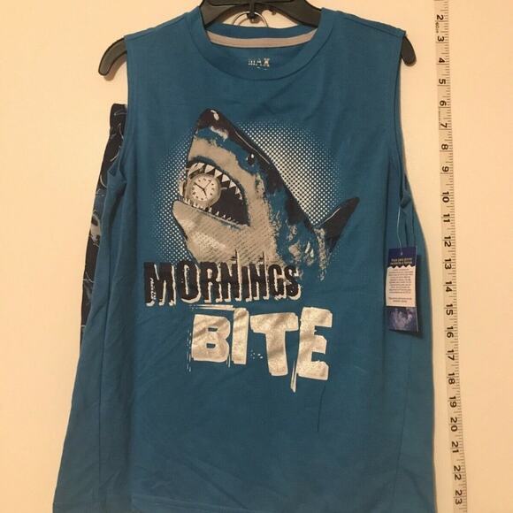 NWT Mark & Olivia Shark Mornings Bite Sleepwear Large Tank top Shirt Shorts Set - Picture 1 of 7